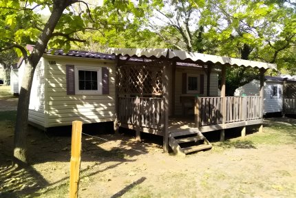 Casa móvil de 4 habitaciones para 6/8 personas + TV - Cœur d'Ardèche