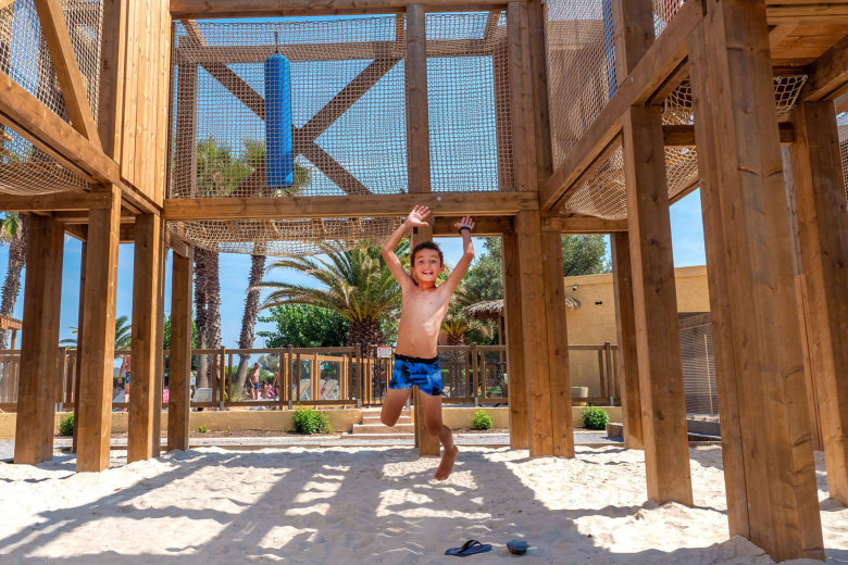 camping le petit mousse vias