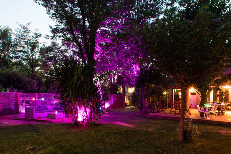 camping les champs blancs agde