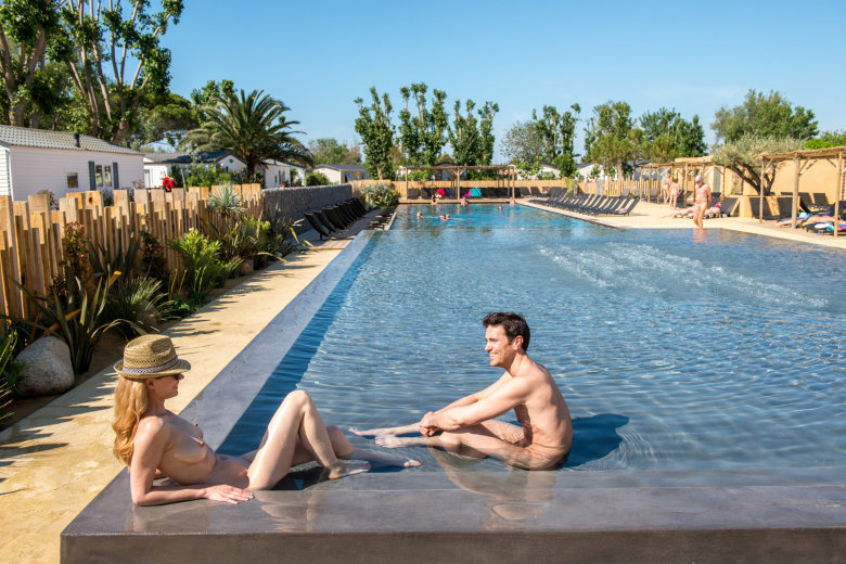 camping le serignan nature herault