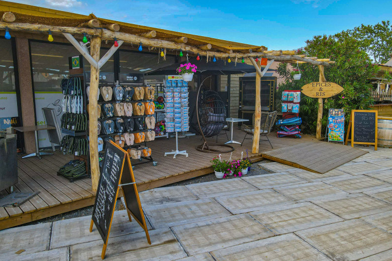 camping la clape village cap d agde