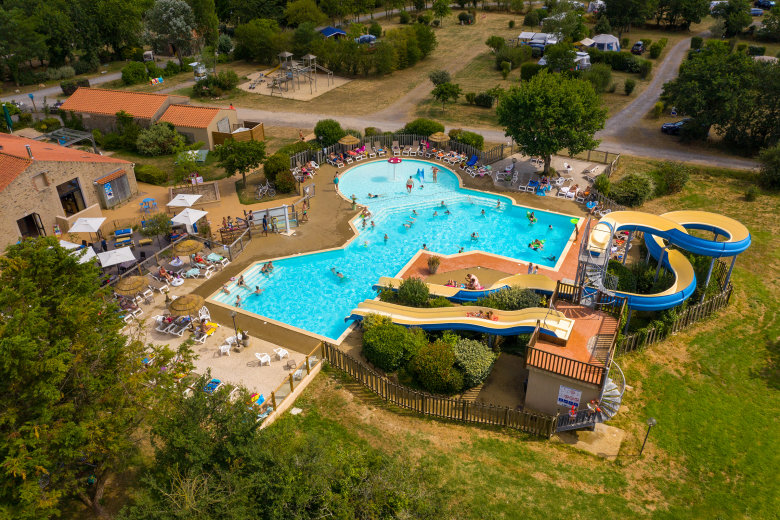 RCN La Ferme du Latois | Campingplatz 4 Sterne Vende | Aquapark