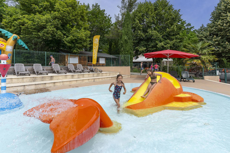 camping les jardins de privas ardeche