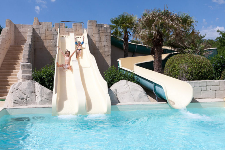 camping luxe chateau de fonrives