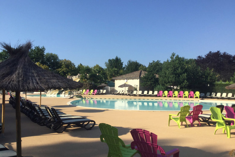 camping luxe chateau de fonrives