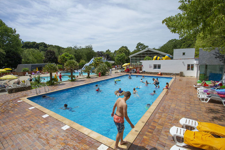 camping le ty nadan locunole