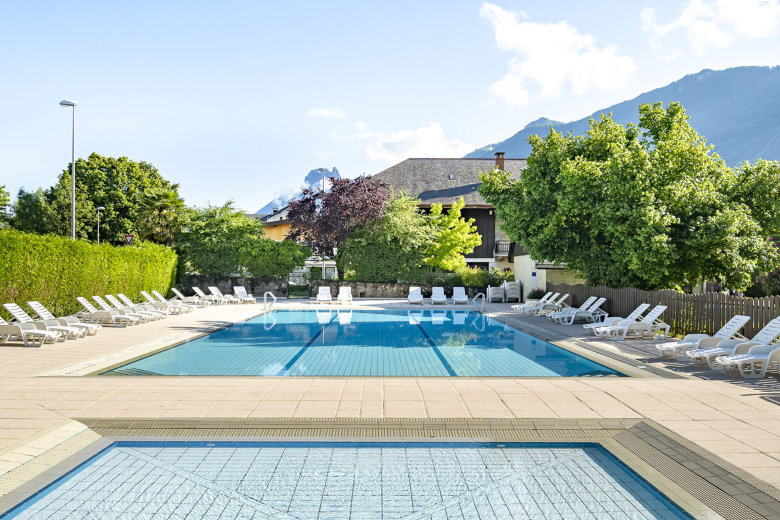 camping la ferme de serraz lac annecy