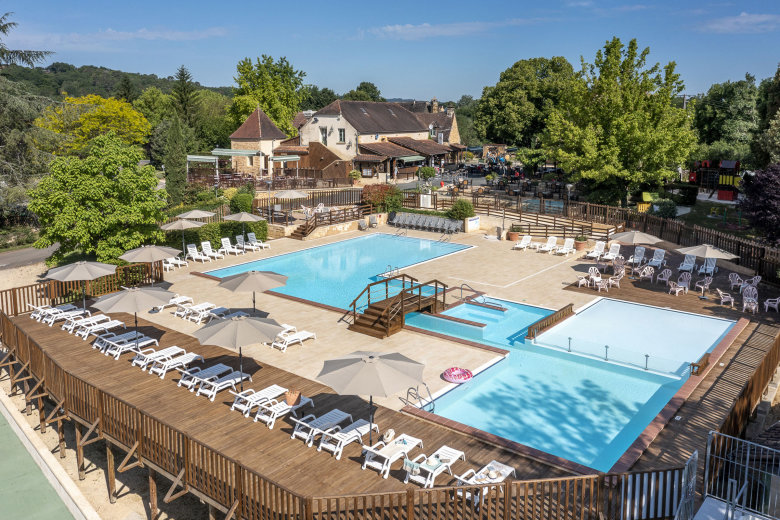 camping les grottes de roffy sainte nathalene