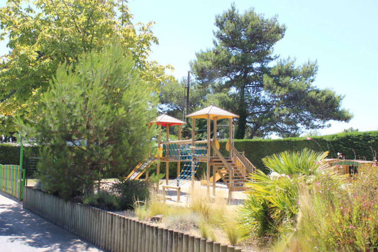 camping le chaponnet brem sur mer