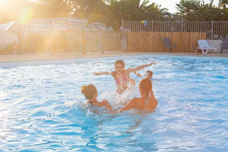 camping la mer blanche benodet