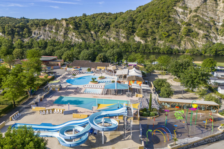 camping la plage fleurie vallon pont darc