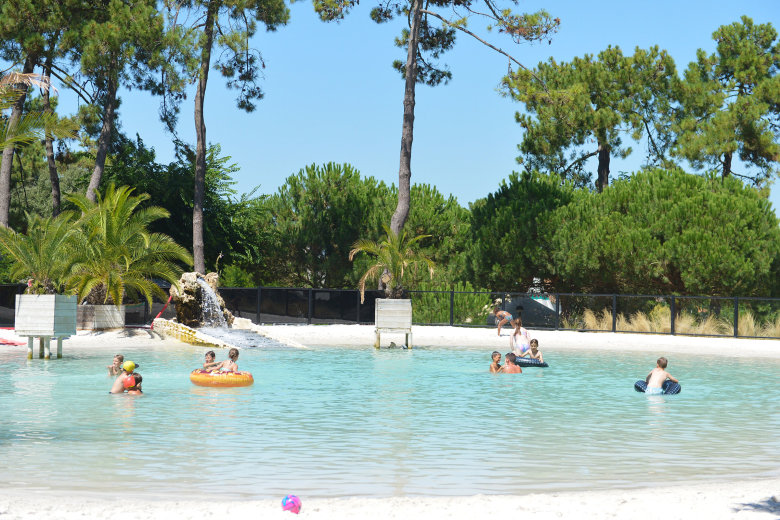 camping les pins d oleron le grand village plage