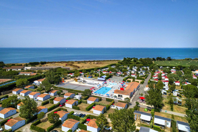 camping les ilates loix