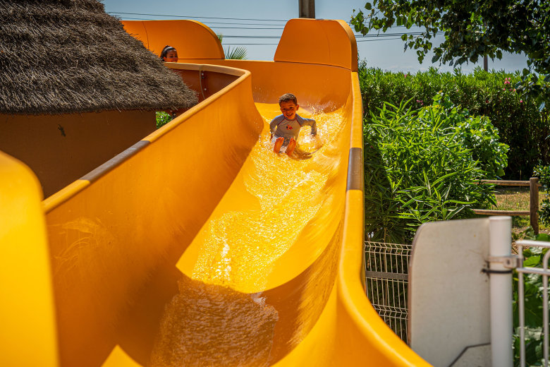 camping le clos virgile serignan plage