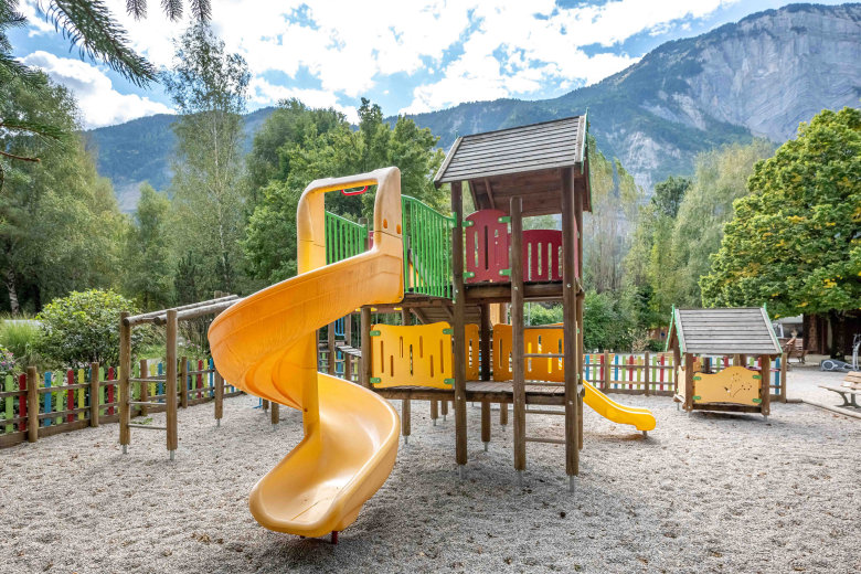 camping le colporteur bourg d oisans