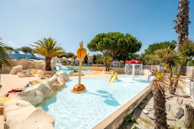 camping le suroit le bois plage en re