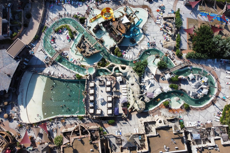 resort pirates world agde