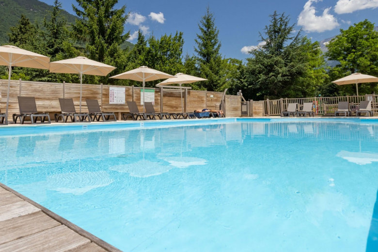 camping le chateau de rochetaillee alpe d huez