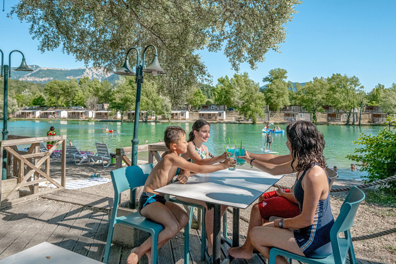 camping lac bleu chatillon en diois