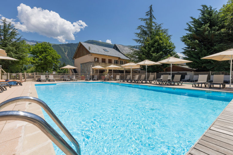 camping le chateau de rochetaillee alpe d huez