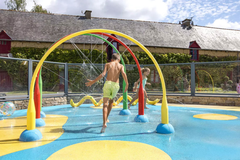 camping domaine du logis la chapelle aux filtzmeens