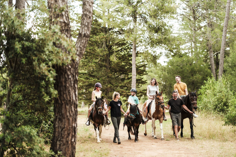 resort zaton glamping village nin